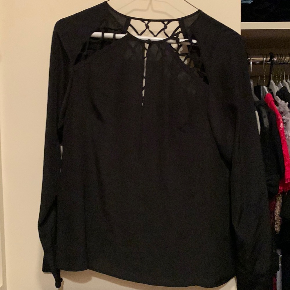 Black blouse with cool back